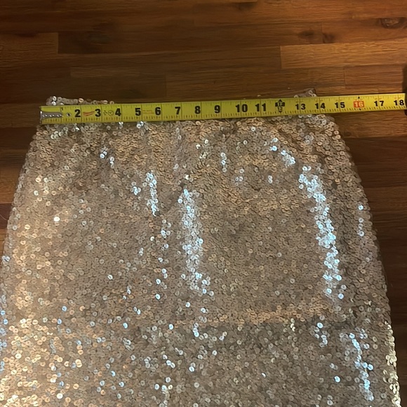 EUC Shelli‎ Segal Gold sequin pencil skirt - size 6 - Picture 3 of 11